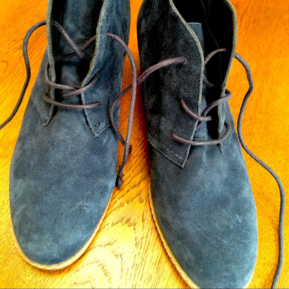 MICHAEL Michael Kors,  sz8 suede leather Navy. Excellent cond. wedge ankle boot.